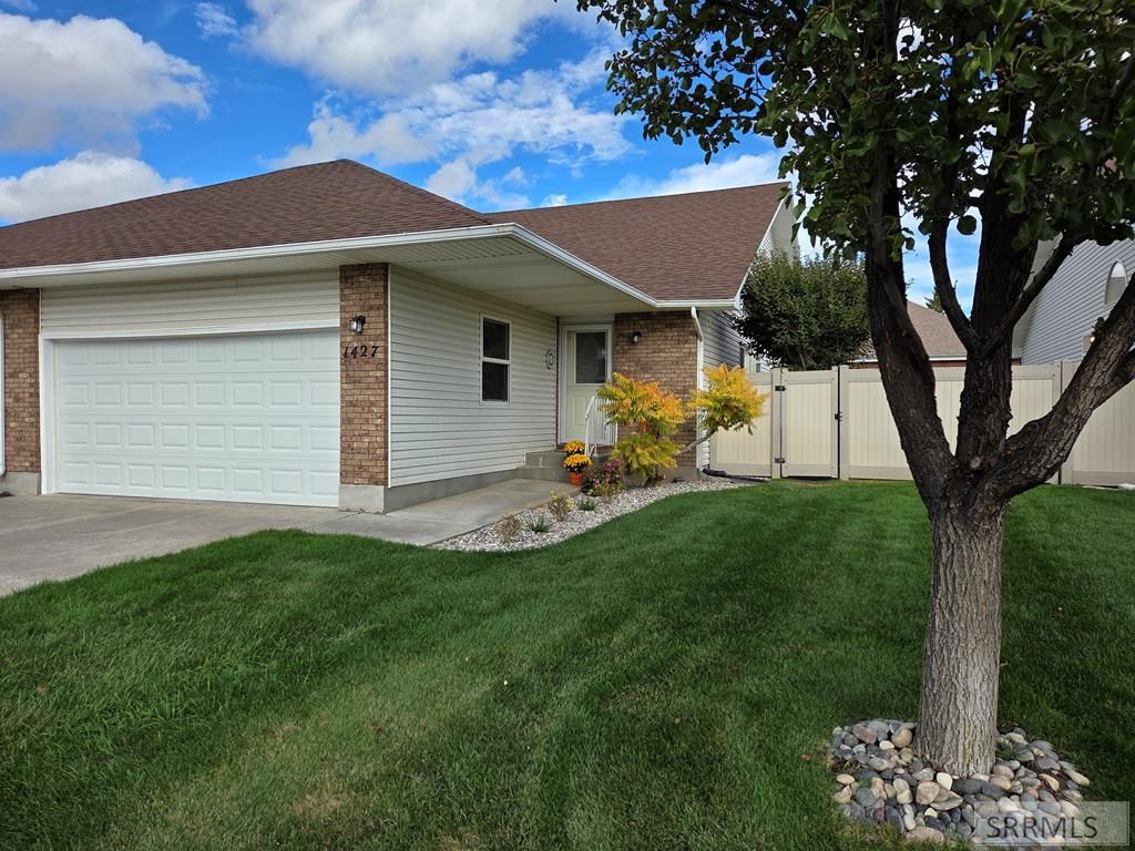 Image 1 of property listing at 1427 Elk Creek Drive, Idaho Falls, ID 83404