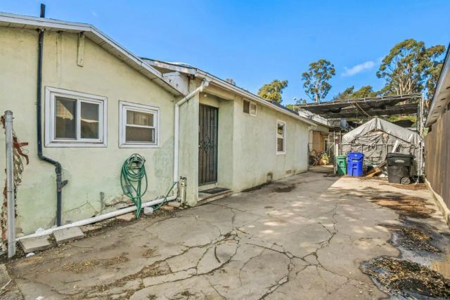 4084 Beyer Blvd, San Ysidro, CA 92173