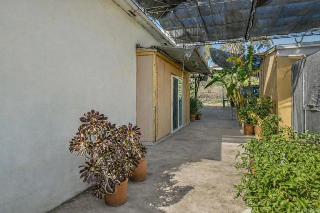 4084 Beyer Blvd, San Ysidro, CA 92173