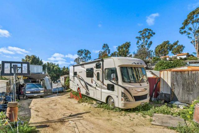 4084 Beyer Blvd, San Ysidro, CA 92173