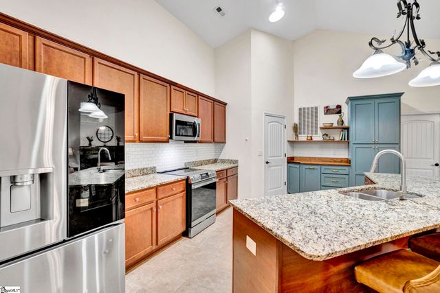 305 Bent River Drive, Inman, SC 29349