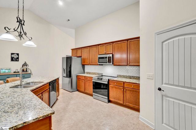 305 Bent River Drive, Inman, SC 29349