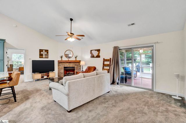 305 Bent River Drive, Inman, SC 29349