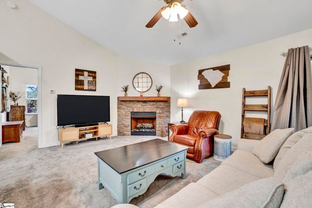 305 Bent River Drive, Inman, SC 29349