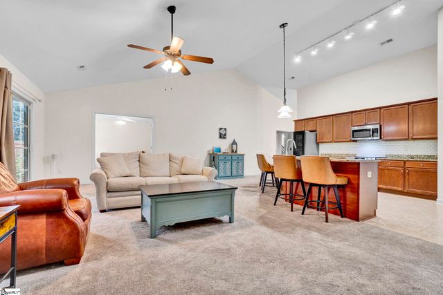 305 Bent River Drive, Inman, SC 29349