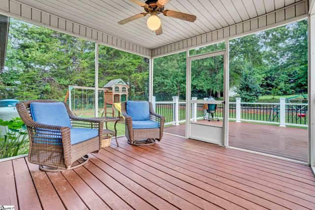 305 Bent River Drive, Inman, SC 29349