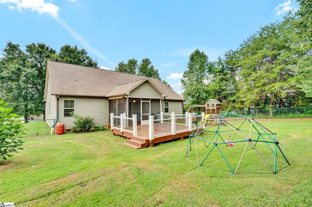 305 Bent River Drive, Inman, SC 29349