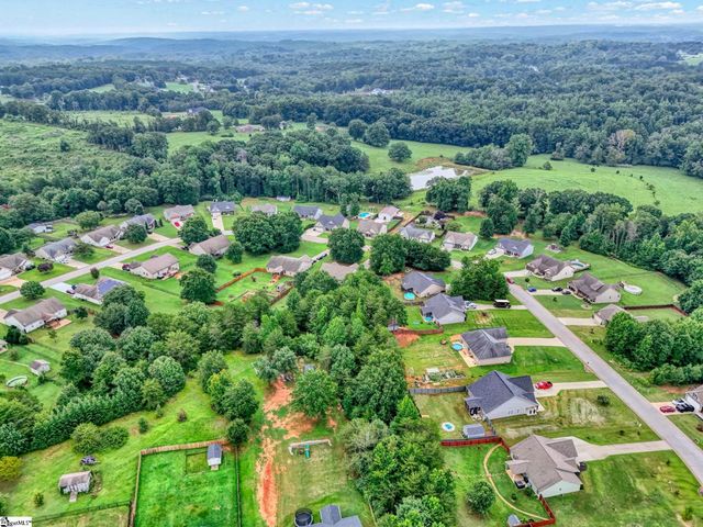 305 Bent River Drive, Inman, SC 29349