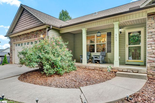 305 Bent River Drive, Inman, SC 29349
