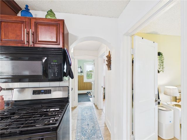 66 Grandview Ave, Tonawanda, NY 14223