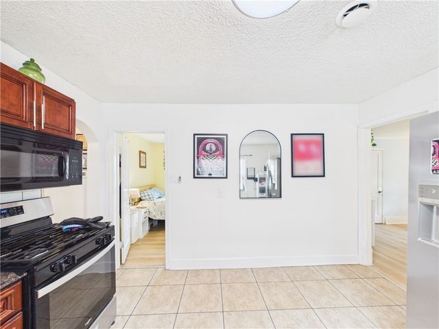 66 Grandview Ave, Tonawanda, NY 14223