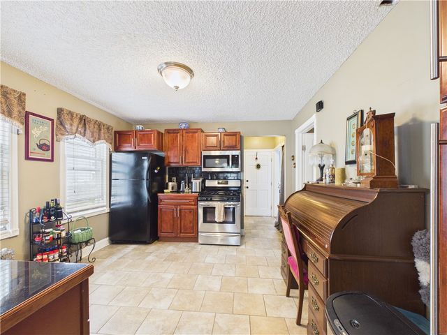 66 Grandview Ave, Tonawanda, NY 14223