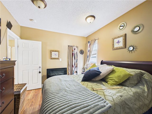 66 Grandview Ave, Tonawanda, NY 14223