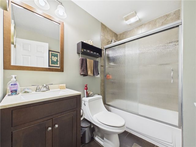 66 Grandview Ave, Tonawanda, NY 14223