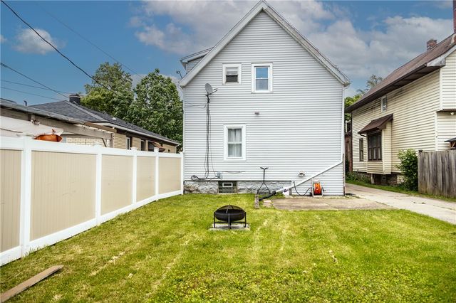 66 Grandview Ave, Tonawanda, NY 14223