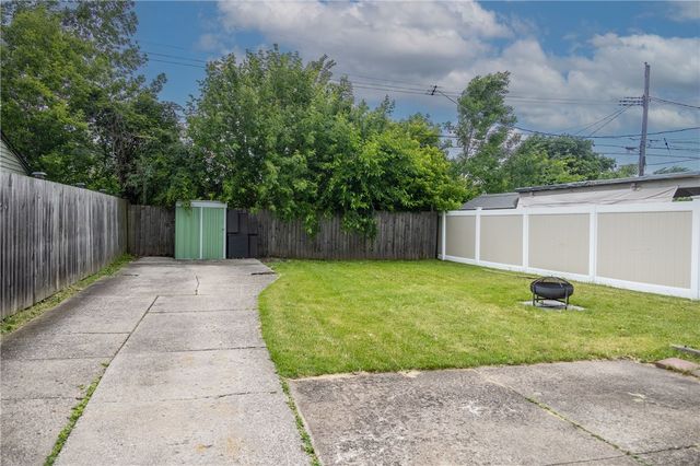 66 Grandview Ave, Tonawanda, NY 14223