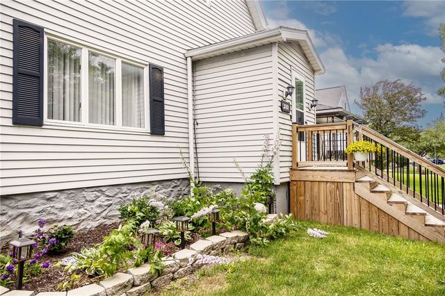 66 Grandview Ave, Tonawanda, NY 14223