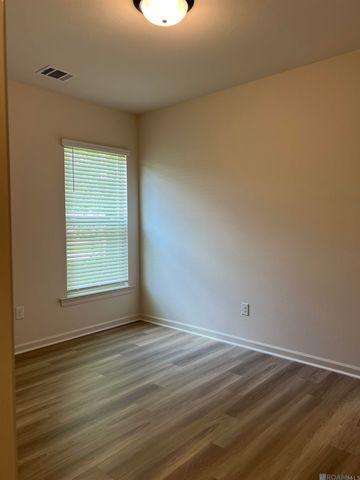 33606 Browning Rd, Denham Springs, LA 70706