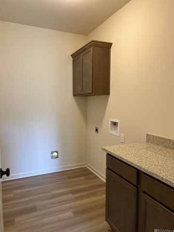 33606 Browning Rd, Denham Springs, LA 70706