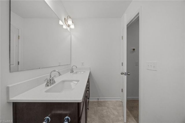 1624 Running Deer Drive, Kernersville, NC 27284