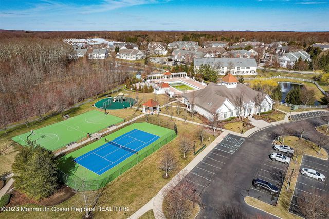 86 Deepwater Circle, Manalapan, NJ 07726