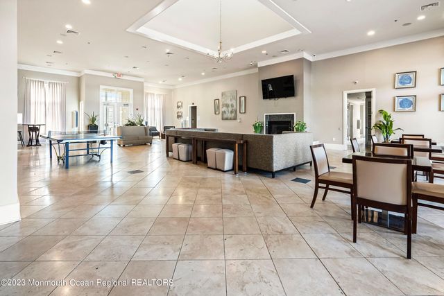 86 Deepwater Circle, Manalapan, NJ 07726