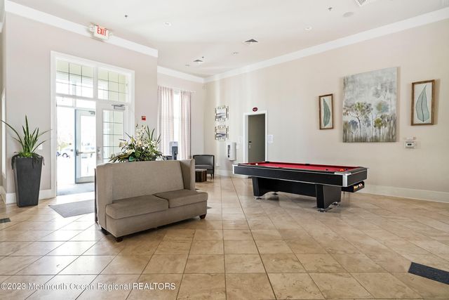 86 Deepwater Circle, Manalapan, NJ 07726