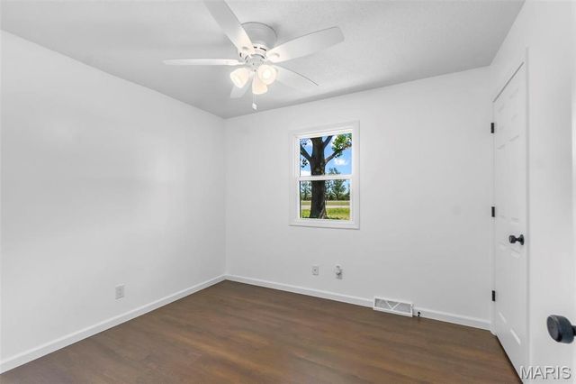 2047 State Highway H, Sikeston, MO 63801