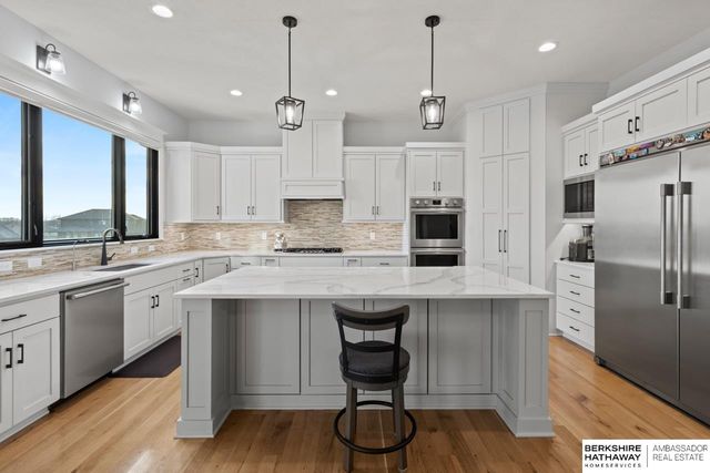 21103 Atwood Avenue, Elkhorn, NE 68022