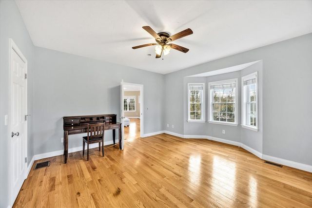 6 Dexter Avenue, Sandwich, MA 02563