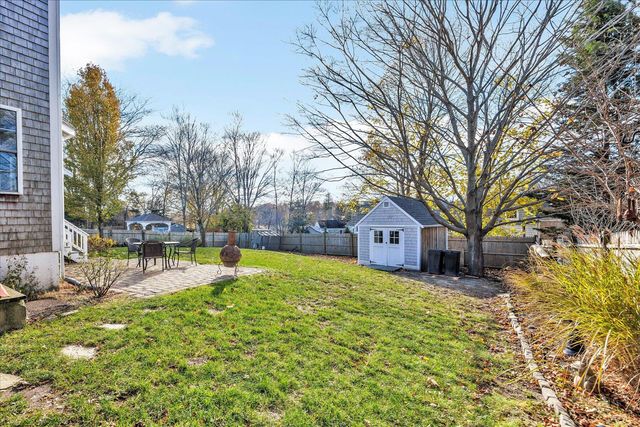 6 Dexter Avenue, Sandwich, MA 02563