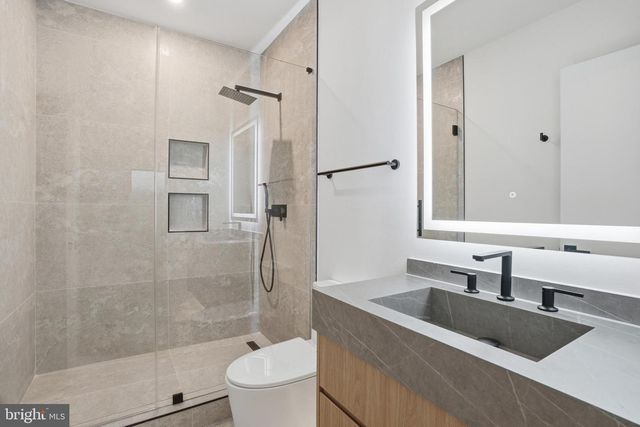 1803 DUMBARTON ST, Mclean, VA 22101