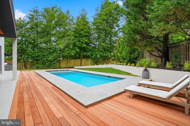 1803 DUMBARTON ST, Mclean, VA 22101