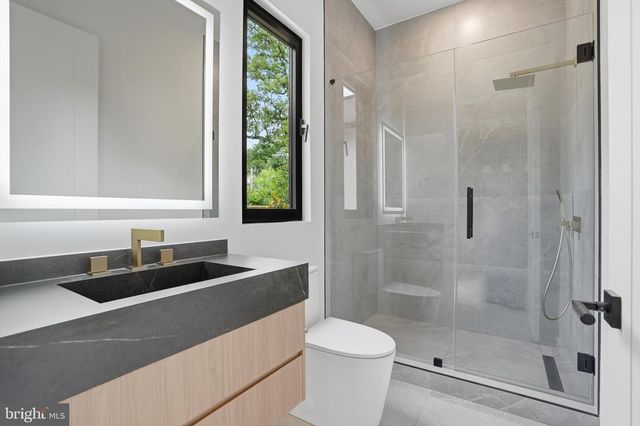 1803 DUMBARTON ST, Mclean, VA 22101