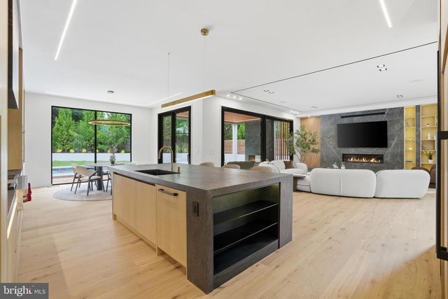 1803 DUMBARTON ST, Mclean, VA 22101
