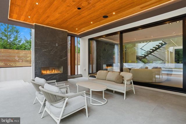 1803 DUMBARTON ST, Mclean, VA 22101