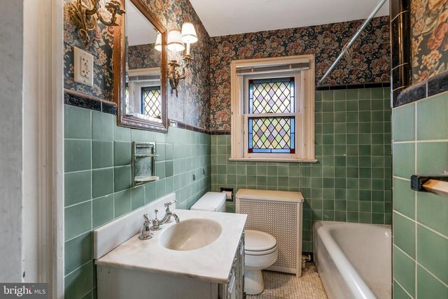 3 SHELBOURNE AVE, Trenton, NJ 08618