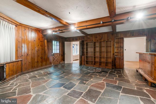 3 SHELBOURNE AVE, Trenton, NJ 08618