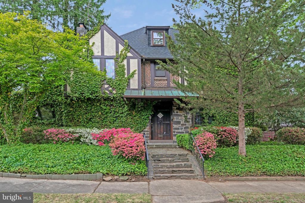 3 SHELBOURNE AVE, Trenton, NJ 08618