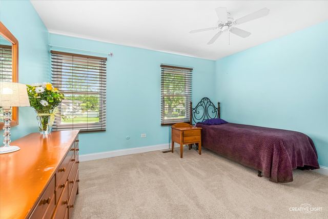2266 RICHMOND Drive, Wheaton, IL 60189