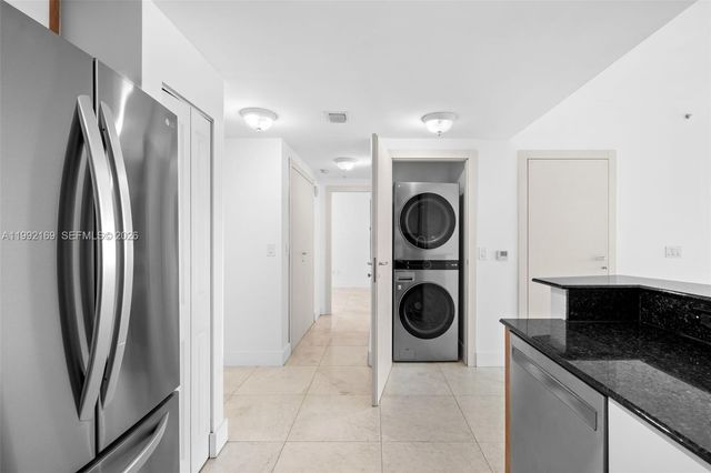 7918 Harbor Island Dr 311, North Bay Village, FL 33141