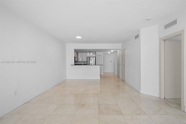 7918 Harbor Island Dr 311, North Bay Village, FL 33141