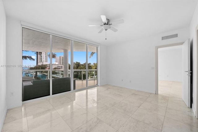 7918 Harbor Island Dr 311, North Bay Village, FL 33141