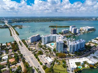 7918 Harbor Island Dr 311, North Bay Village, FL 33141