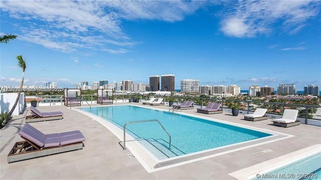 9261 E Bay Harbor Dr 305, Bay Harbor Islands, FL 33154