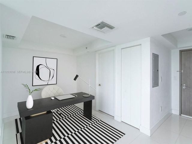 9261 E Bay Harbor Dr 305, Bay Harbor Islands, FL 33154