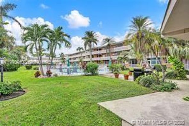 141 NE 10th Ave 29B, Hallandale Beach, FL 33009