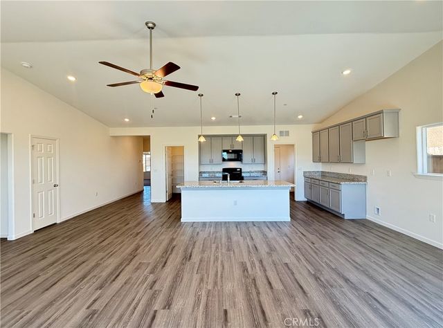 1200 Orange Street, Avenal, CA 93204