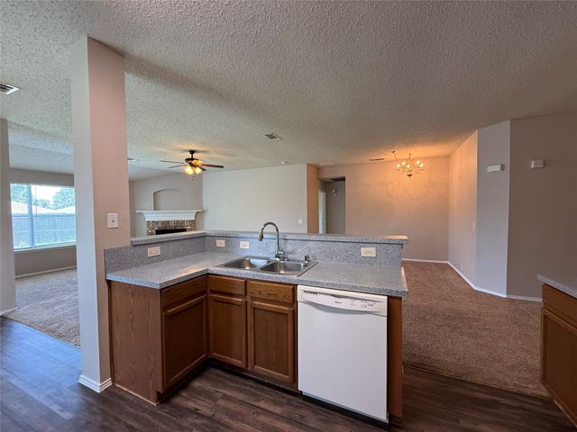 106 Oakhurst Drive, Seagoville, TX 75159