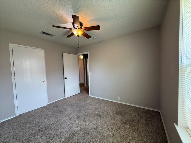 106 Oakhurst Drive, Seagoville, TX 75159